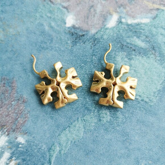 Tory Burch Jewelry - Tory Burch Roxanne Gold Oversized Hidden Earrings